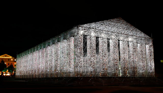 Marta Minujin, Parthenon of Books